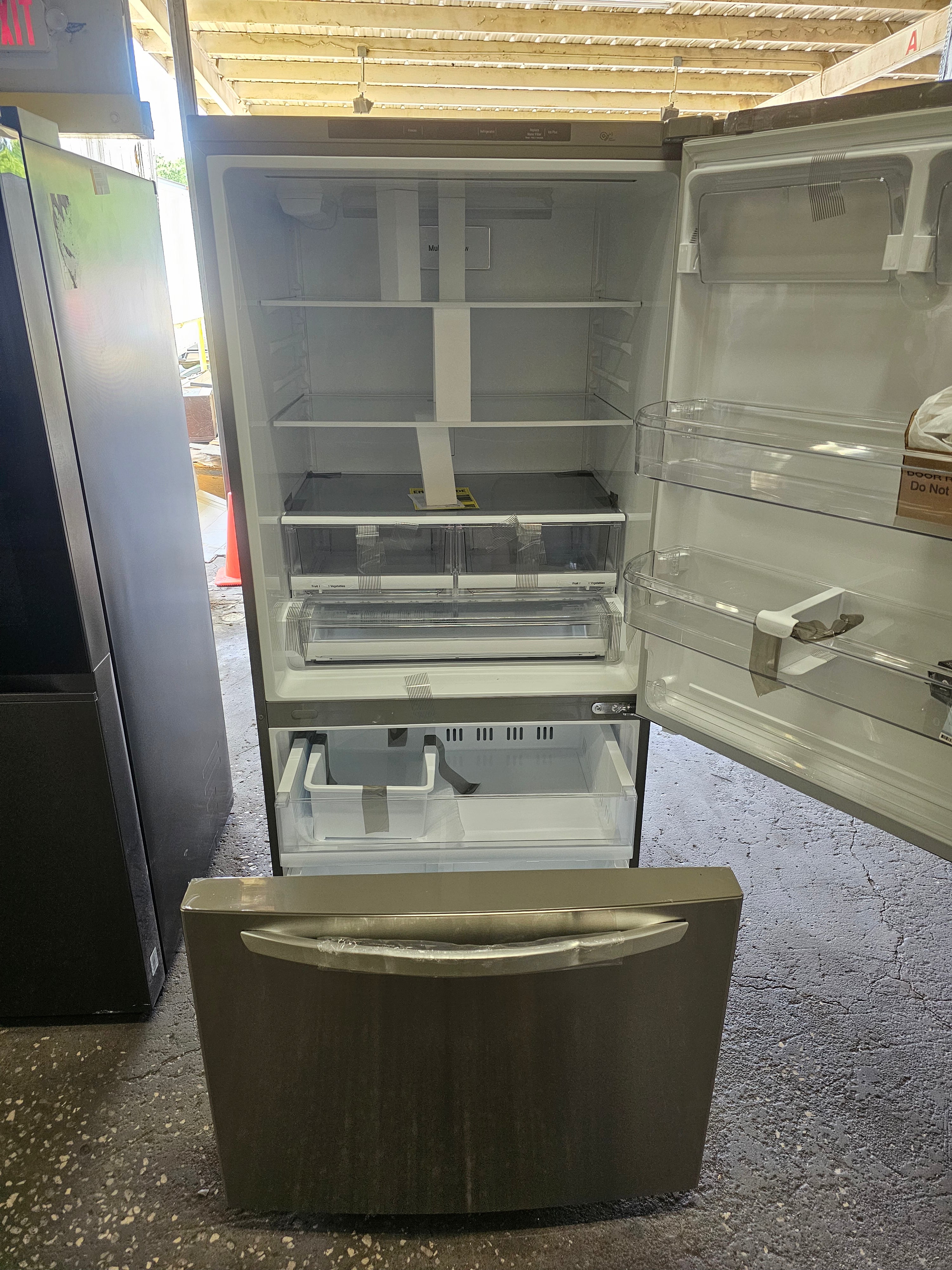 LG 25.5 Cu. Ft. Bottom-Freezer Refrigerator with Ice Maker Stainless Steel